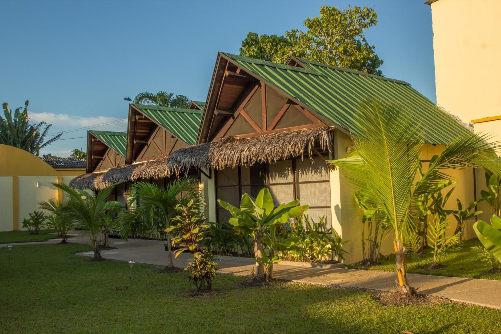 Hotel Amazon Bed And Breakfast ليتيسيا المظهر الخارجي الصورة